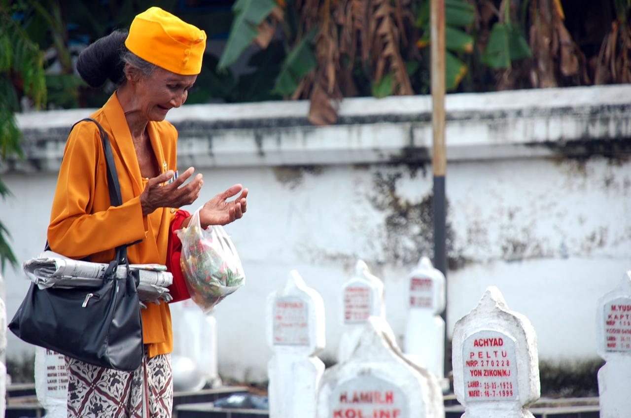 Potret Rindu Terpendam...