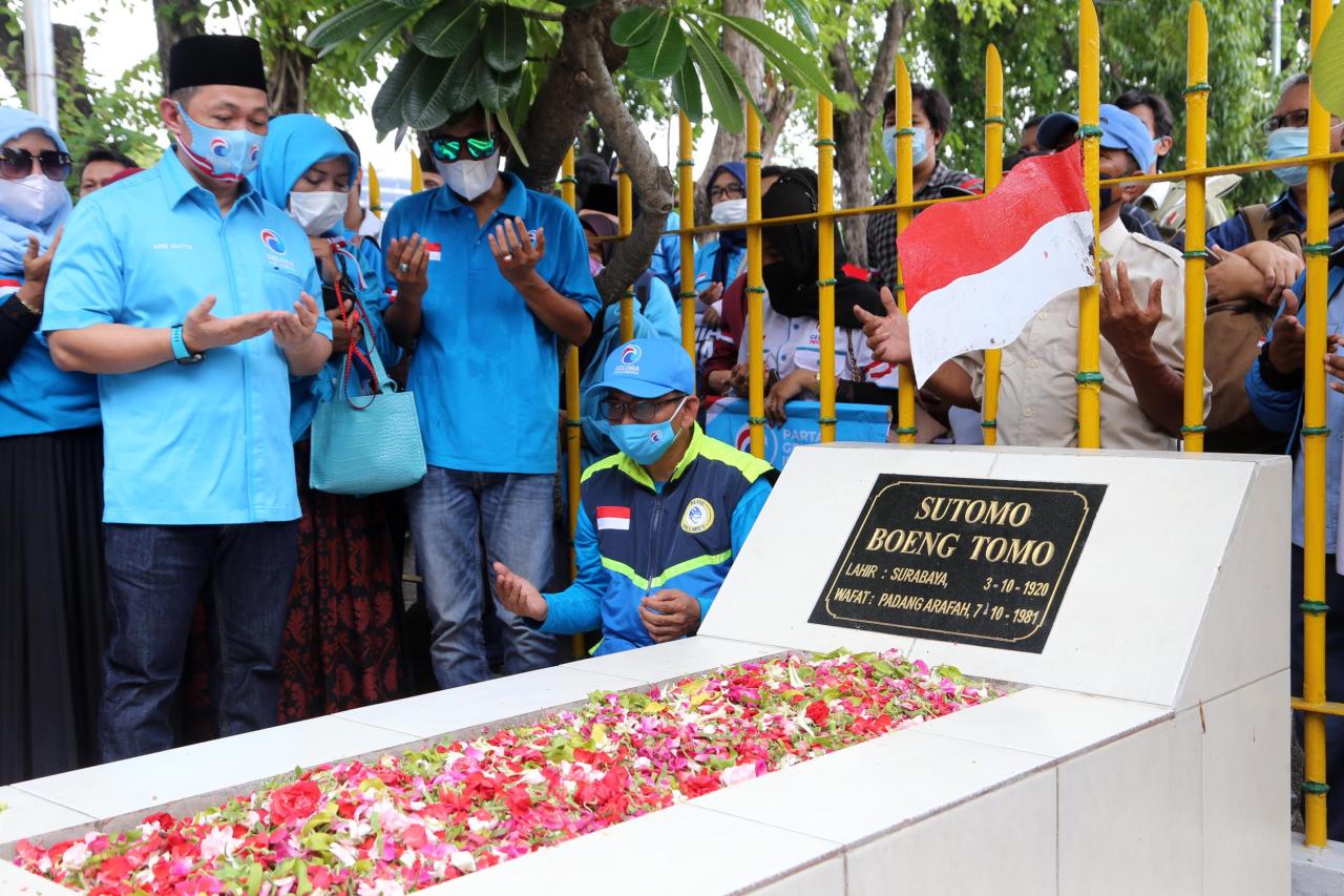 Anis Matta Ziarah dan...