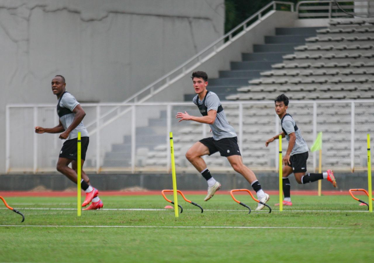 Mengintip Latihan Perdana...