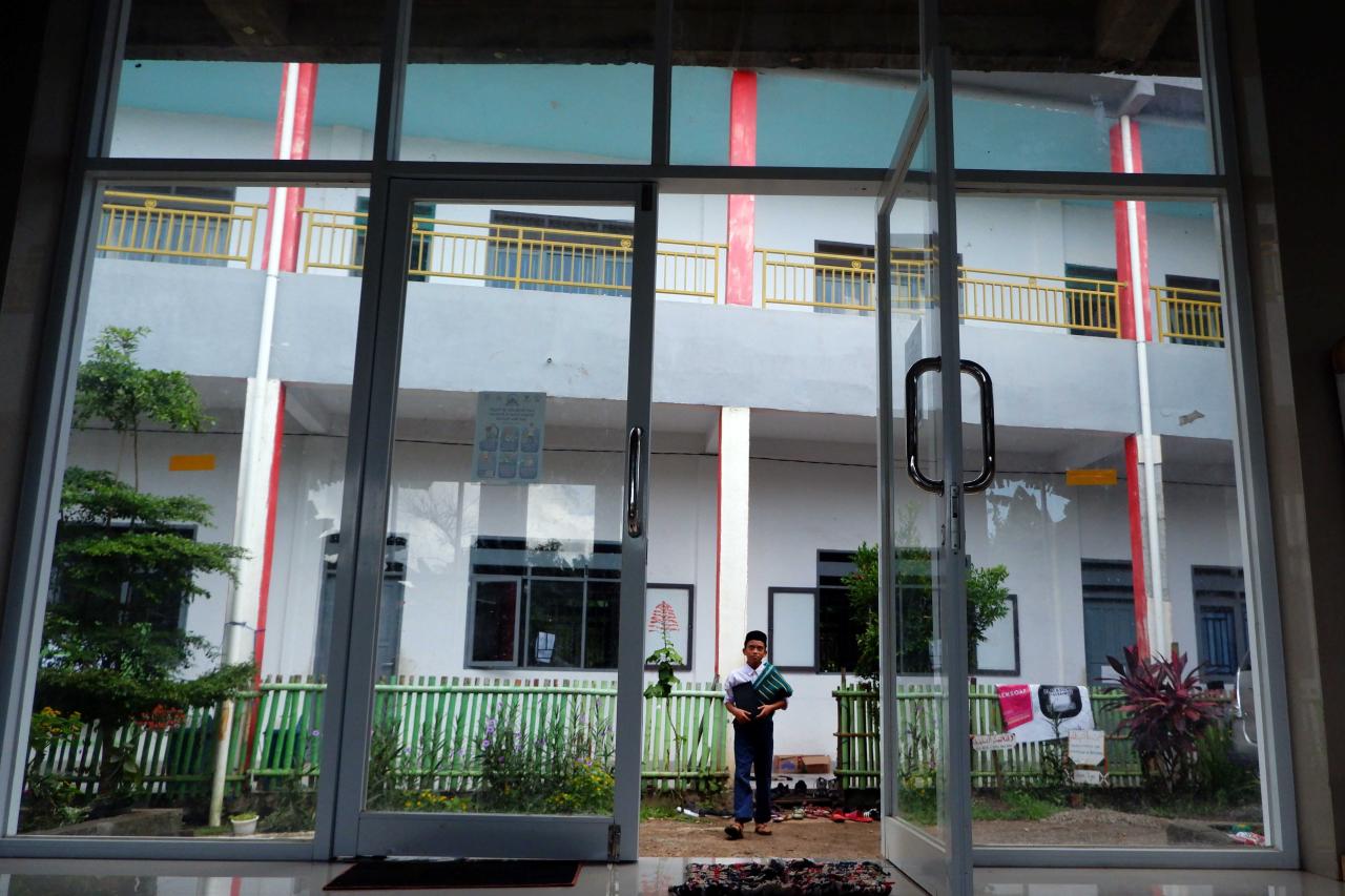 Pesantren Berbasis Teknologi...
