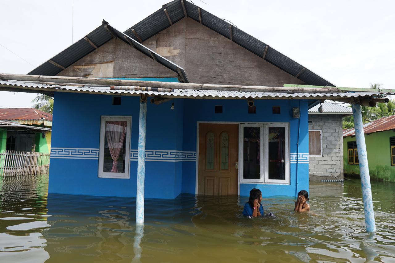 Banjir Rendam Dua Desa...