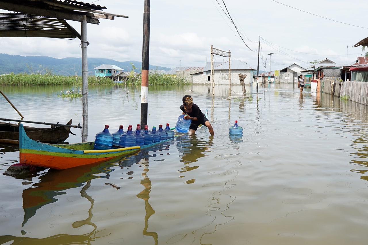 Banjir Rendam Dua Desa...