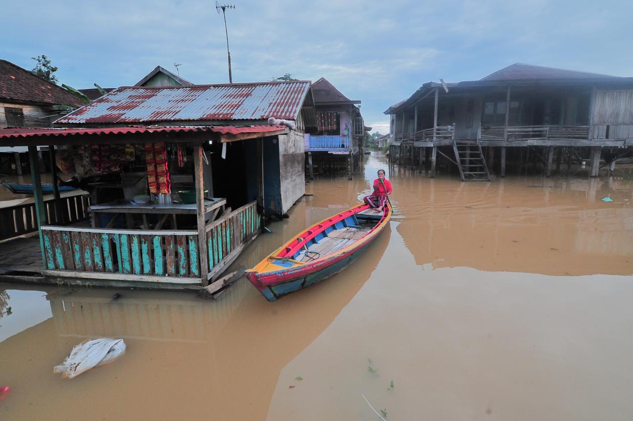 Banjir Luapan Sungai...