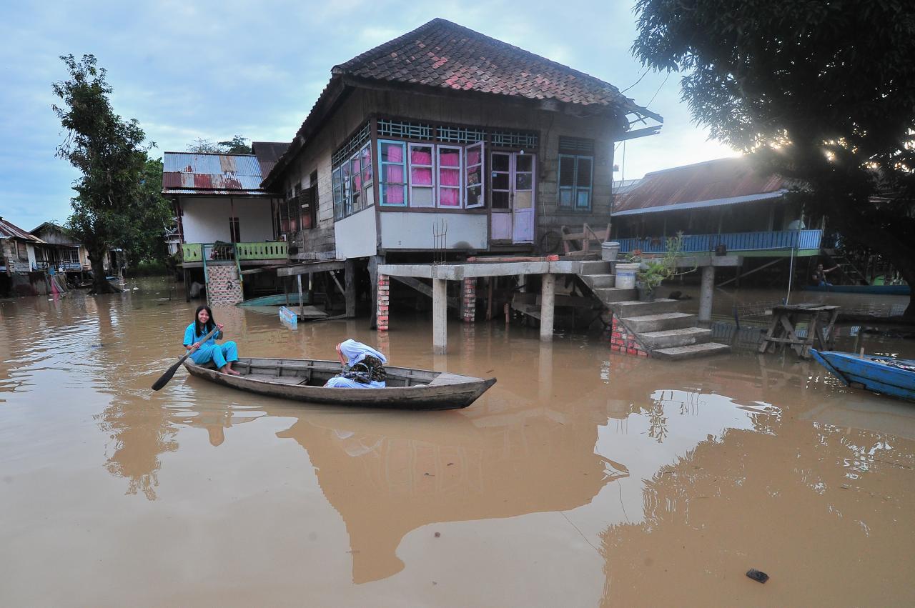 Banjir Luapan Sungai...