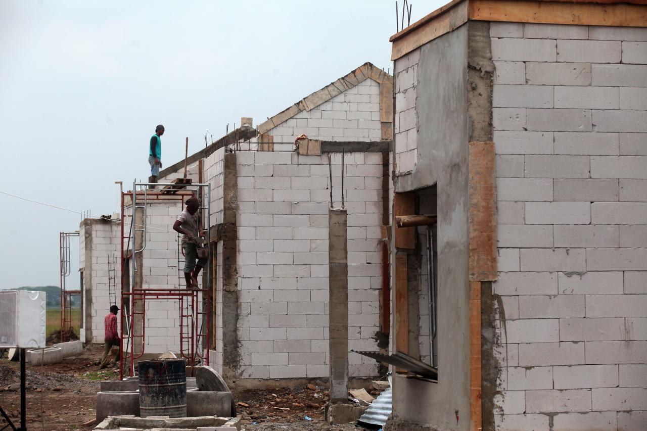 Penyerahan 53 Rumah...