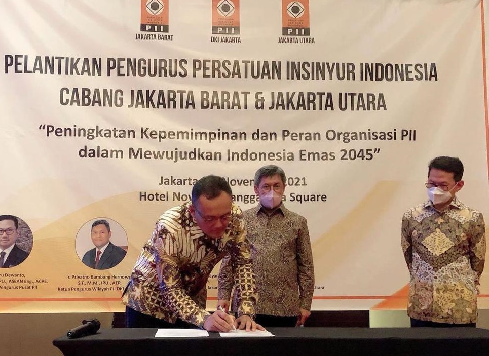 Dilantik Sebagai Ketua...