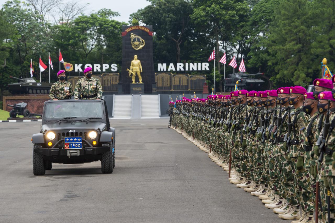 Korps Marinir Gelar...