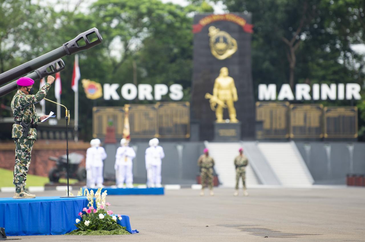 Korps Marinir Gelar...