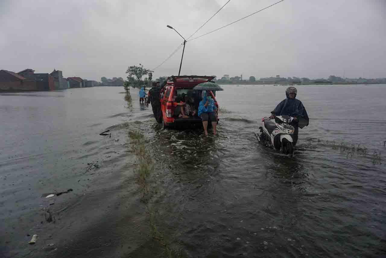 Banjir Rob Landa Pekalongan