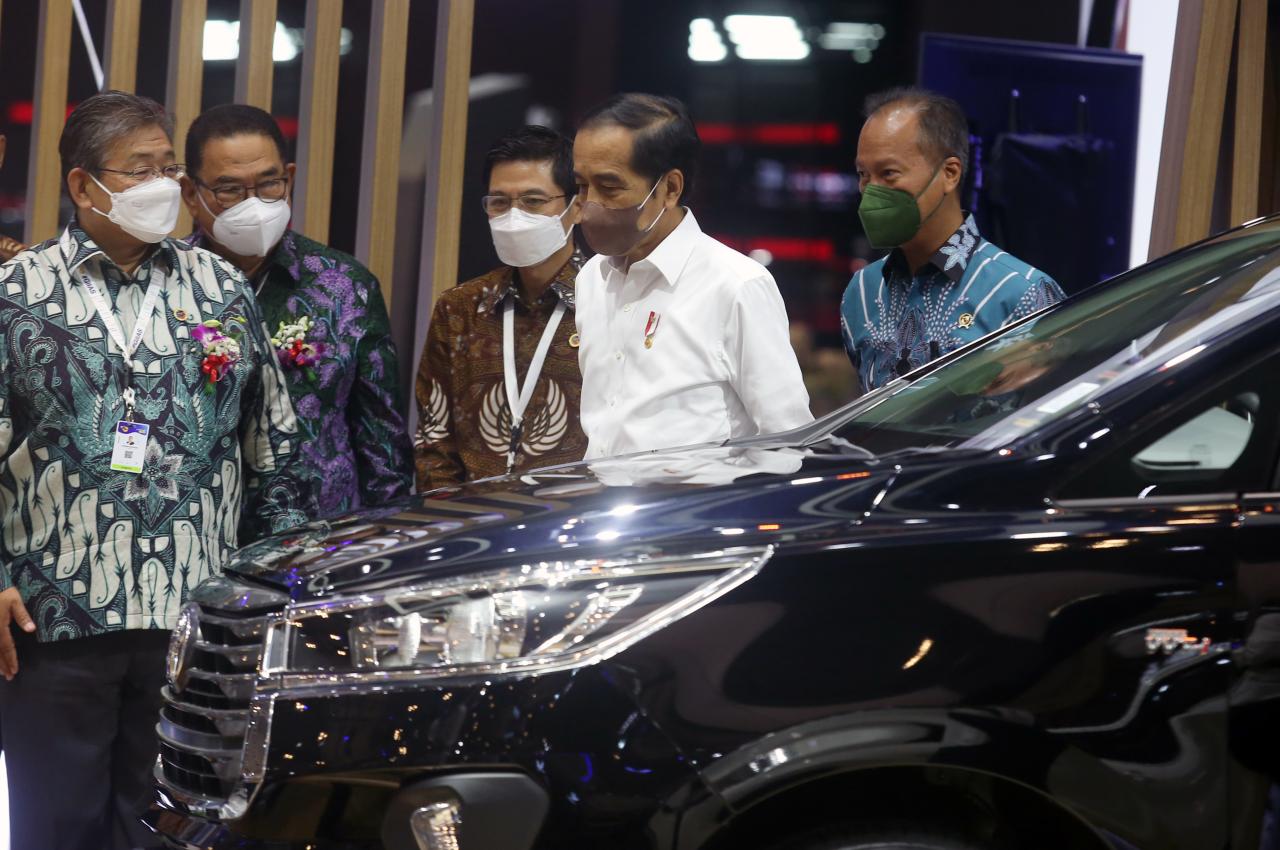 Presiden Kunjungi Pameran...