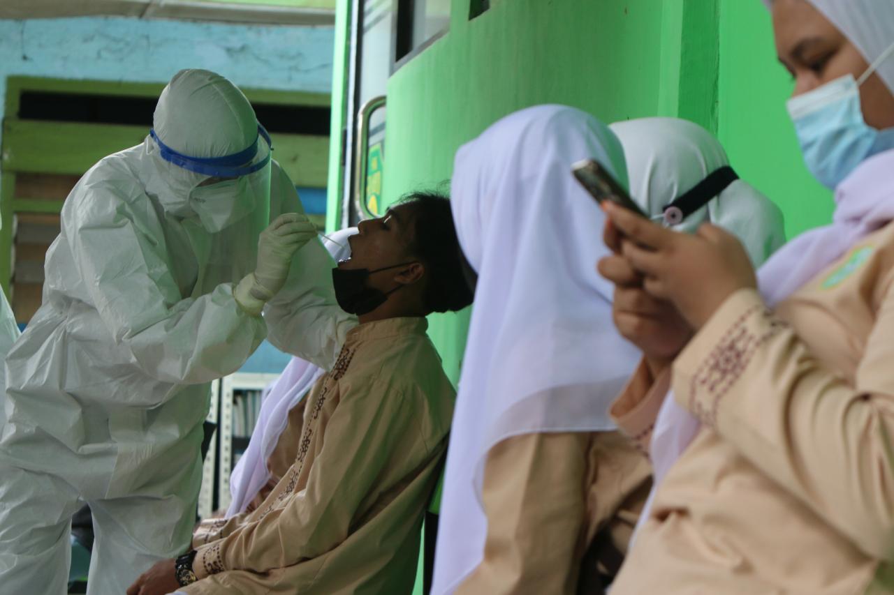 Cegah Klaster Sekolah,...