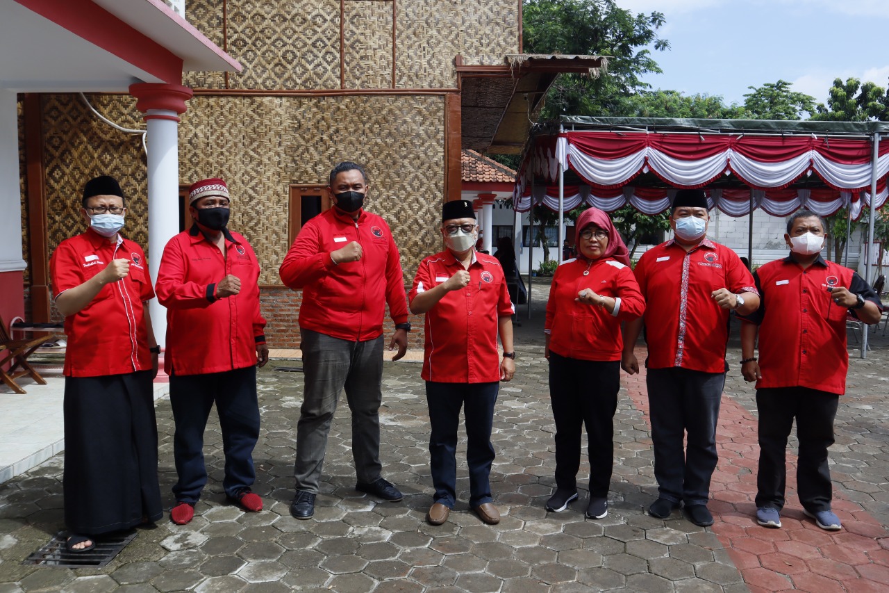 PDIP Tangerang Gelar...