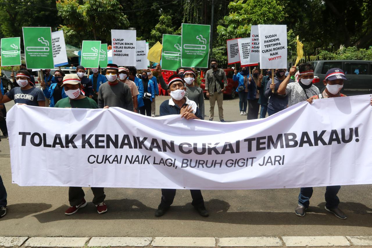 Aksi Tolak Kenaikan...
