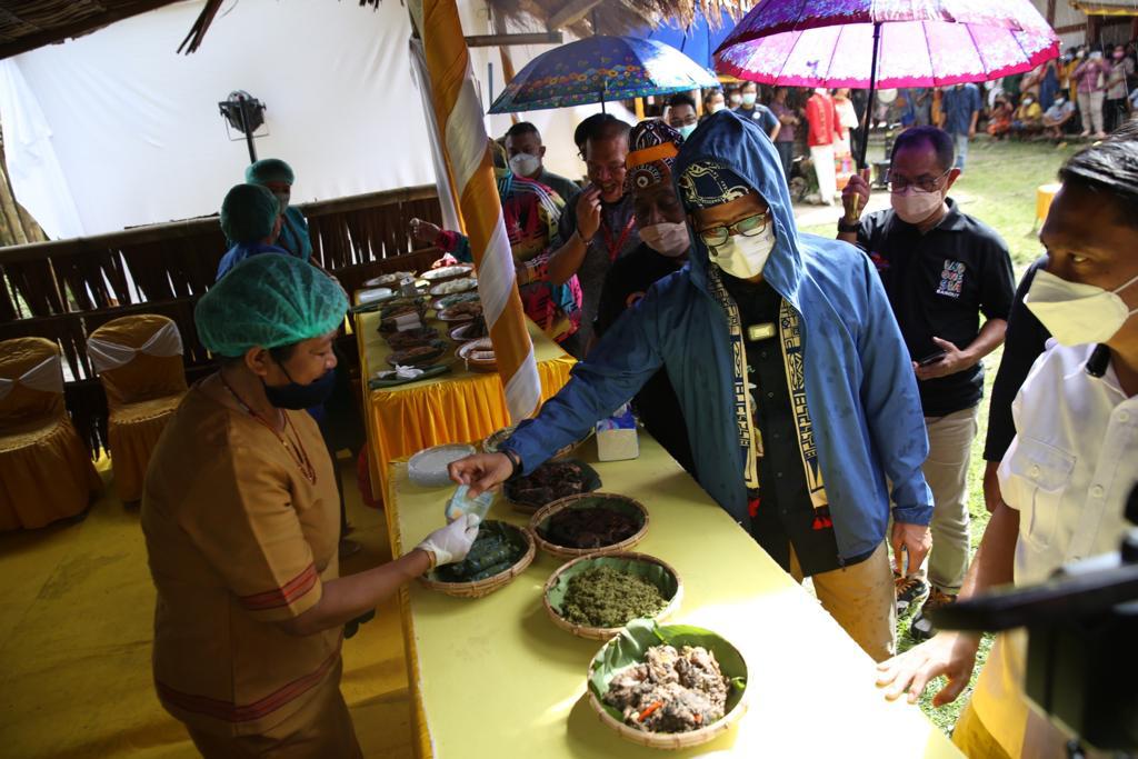 Bangkitkan Ekonomi Sandiaga...