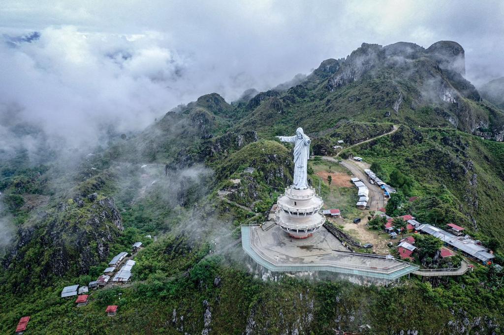 Kunjungi Objek Wisata...