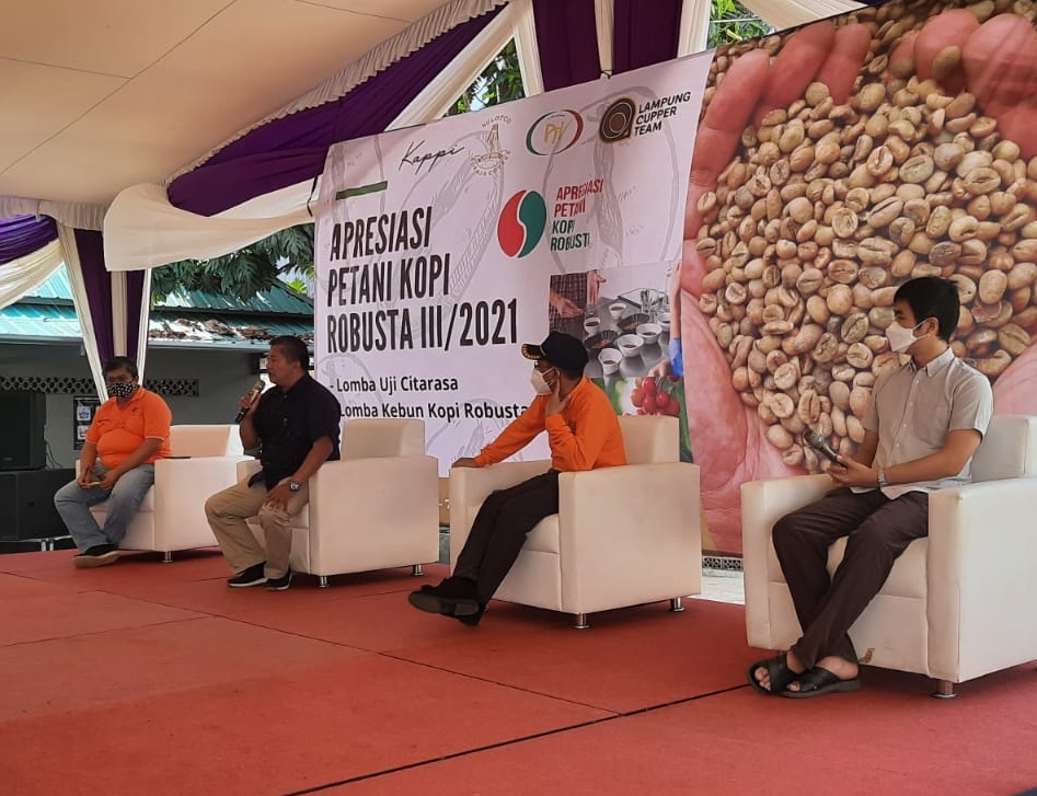 Lomba Kebun Kopi Robusta...
