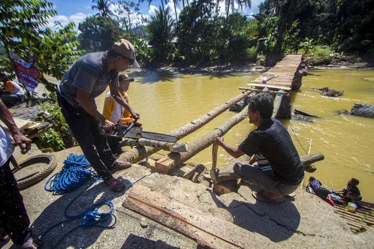 Jembatan Permanen Penghubung...