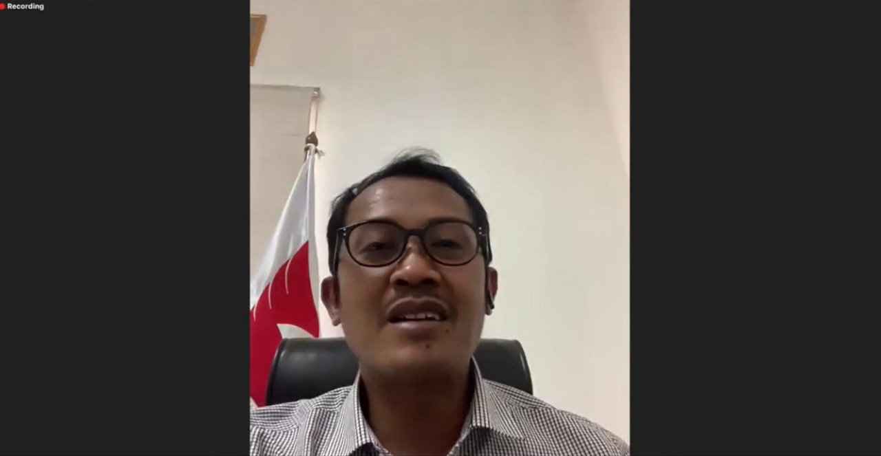 Bicara di Webinar Partai...