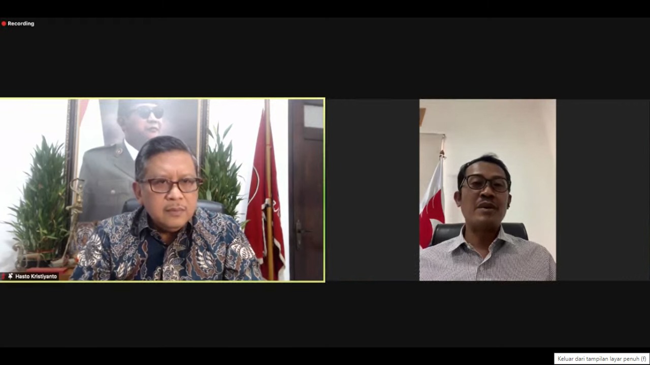 Bicara di Webinar Partai...