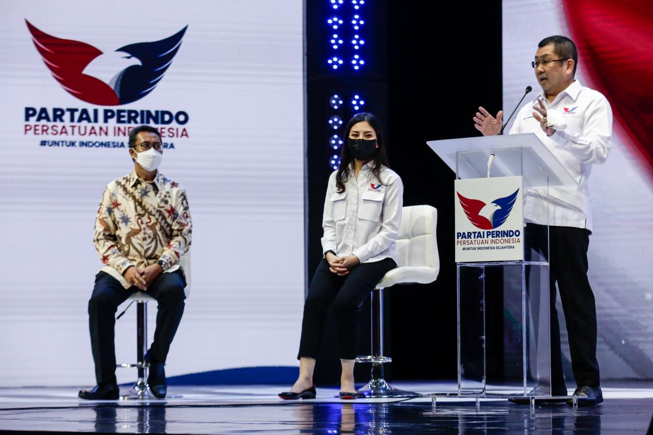 Hary Tanoesoedibjo Luncurkan...