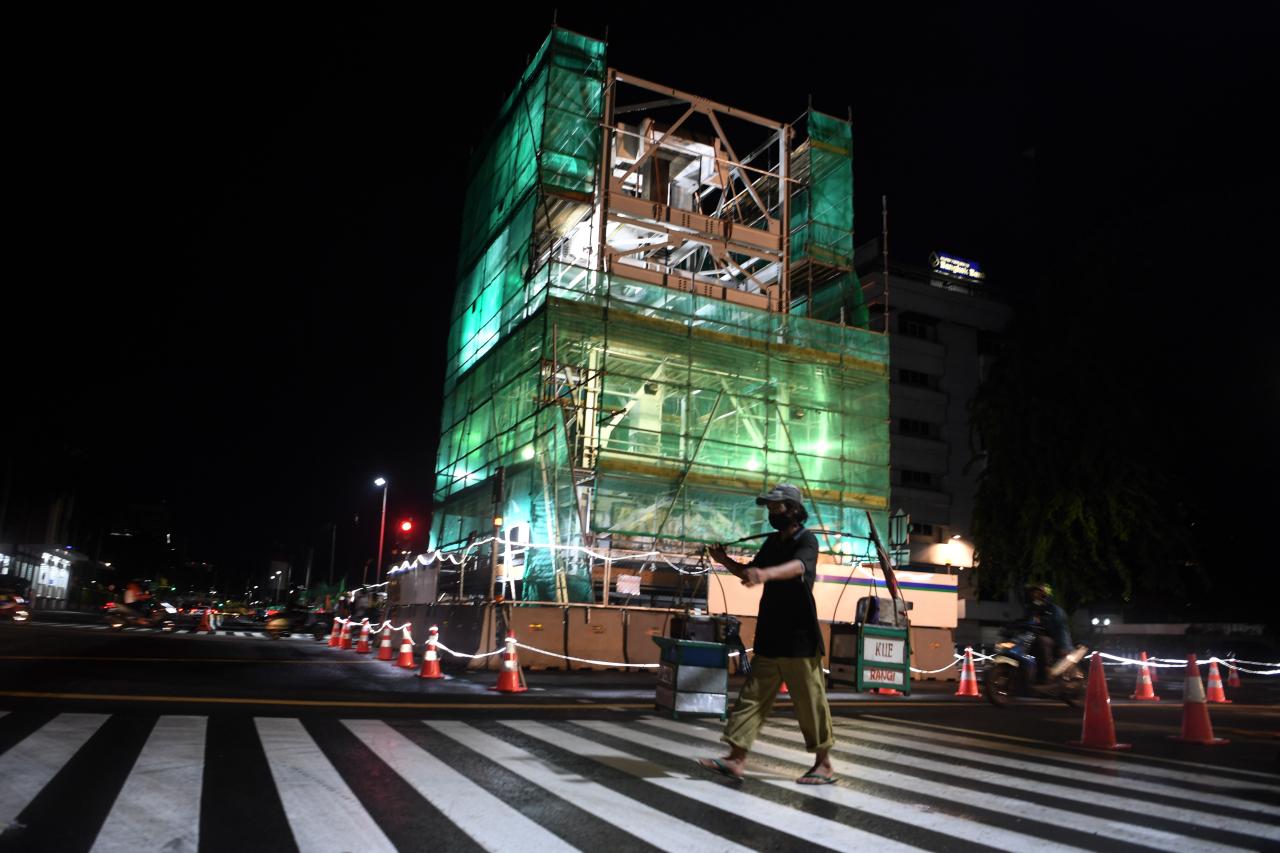 Relokasi Sementara Tugu...