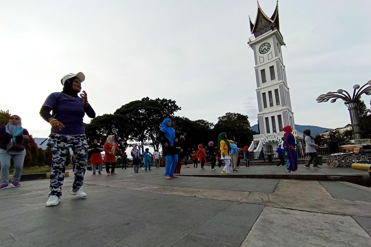 Menikmati Suasana Pagi...