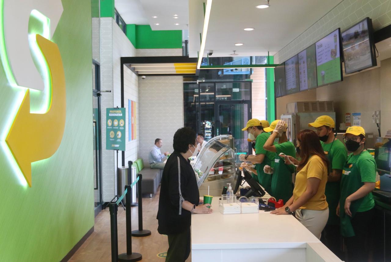 Restoran Subway Kini...
