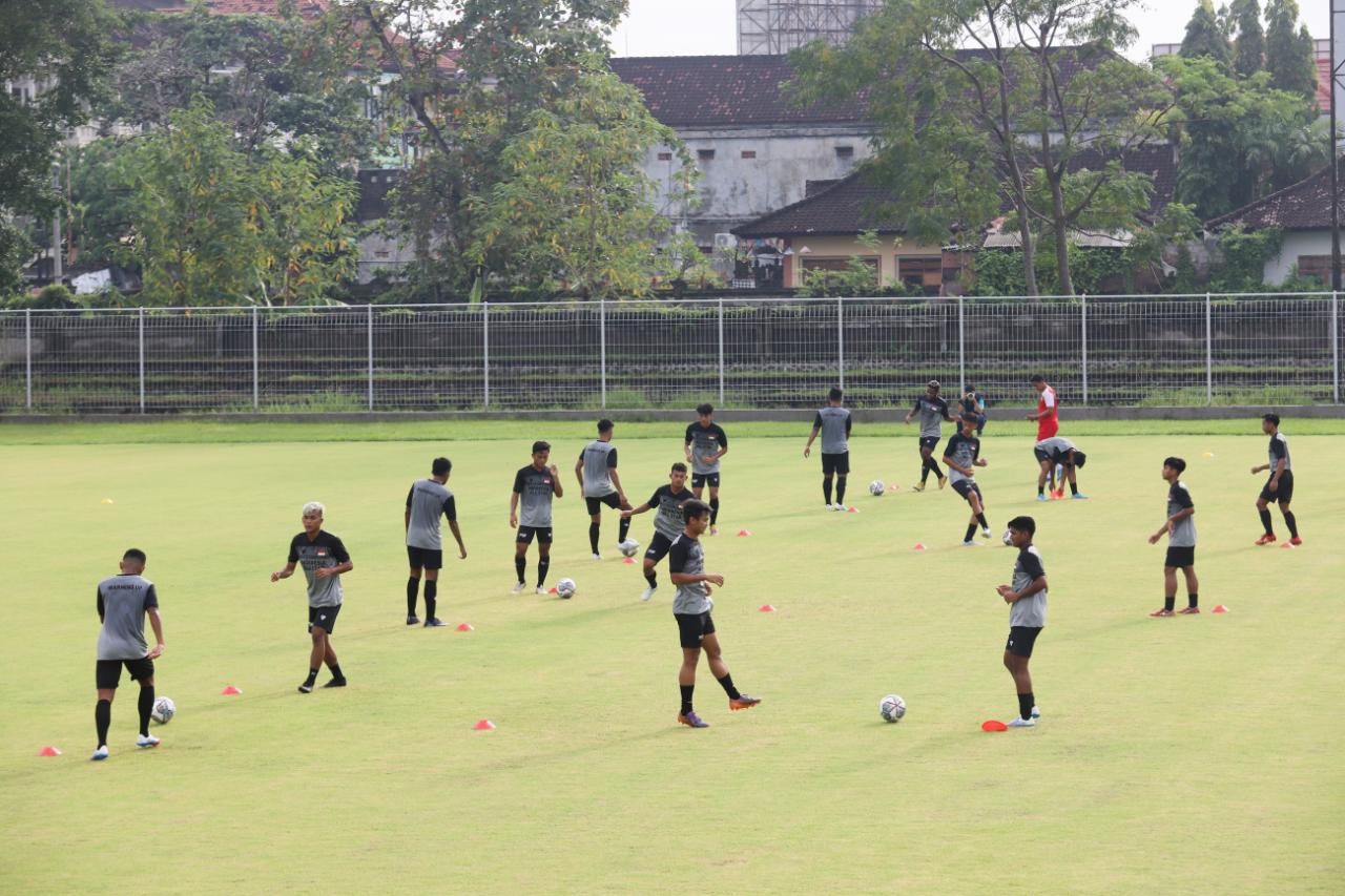 Persiapan Timnas Indonesia...