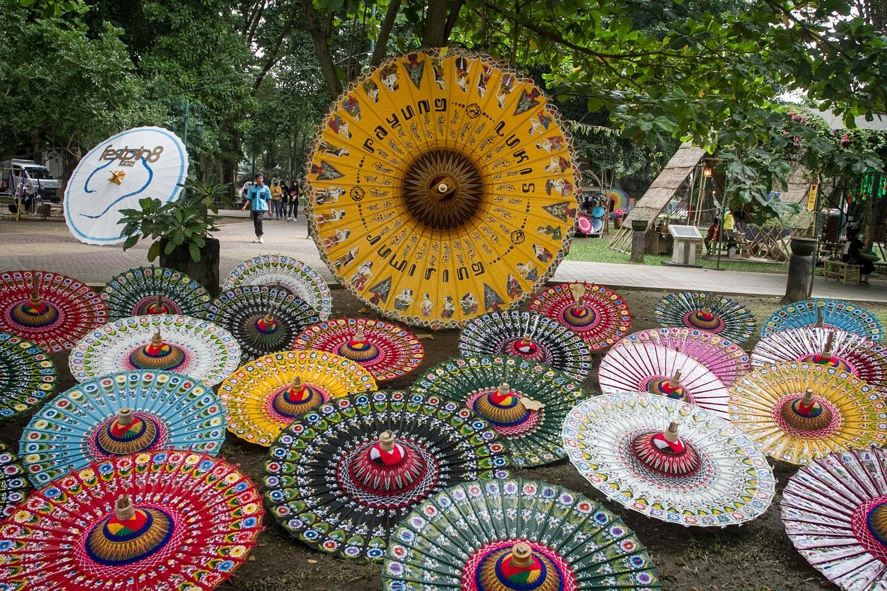 Warna-Warni Festival...