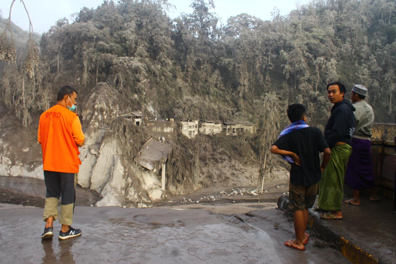 Penampakan Jembatan...