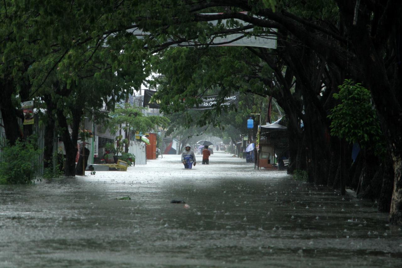 Banjir Rendam Permukiman...