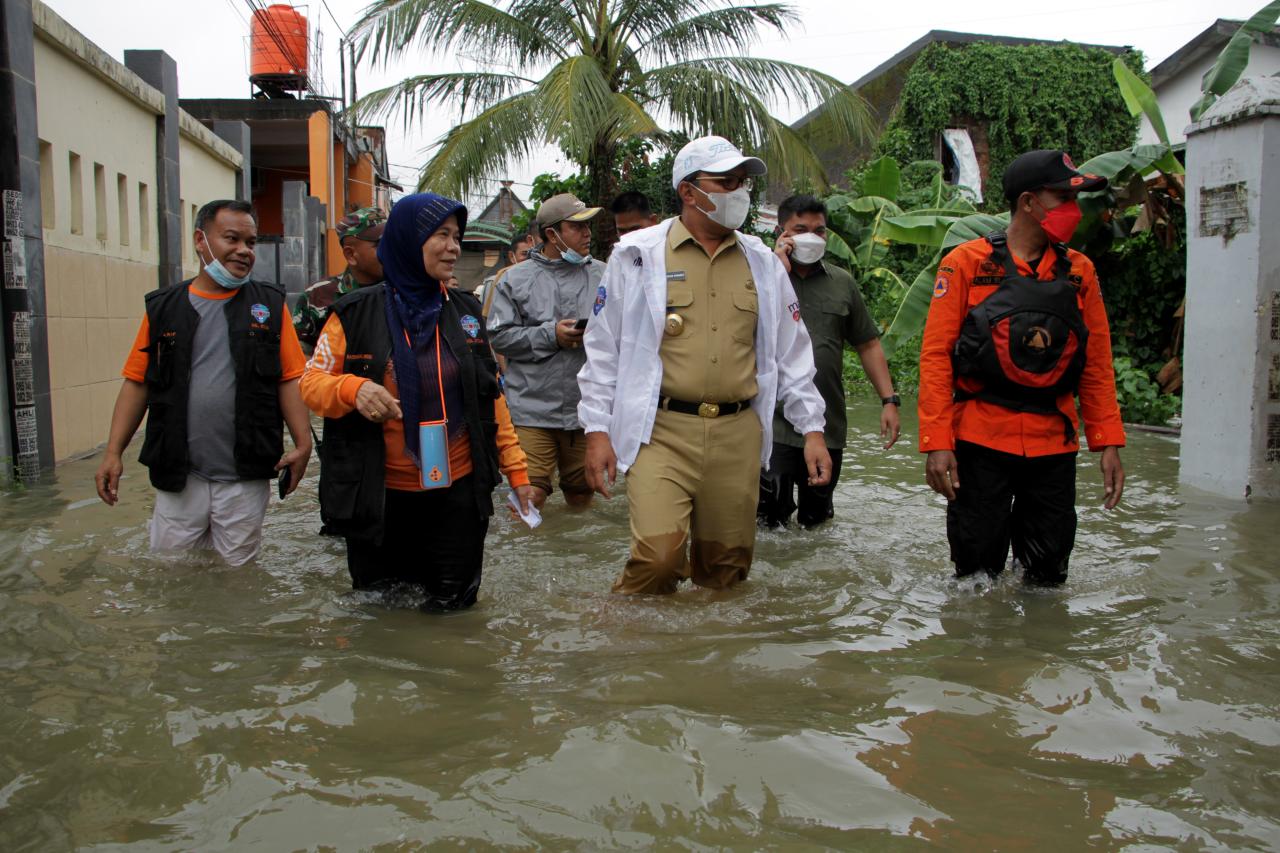 Ratusan Rumah Terendam...