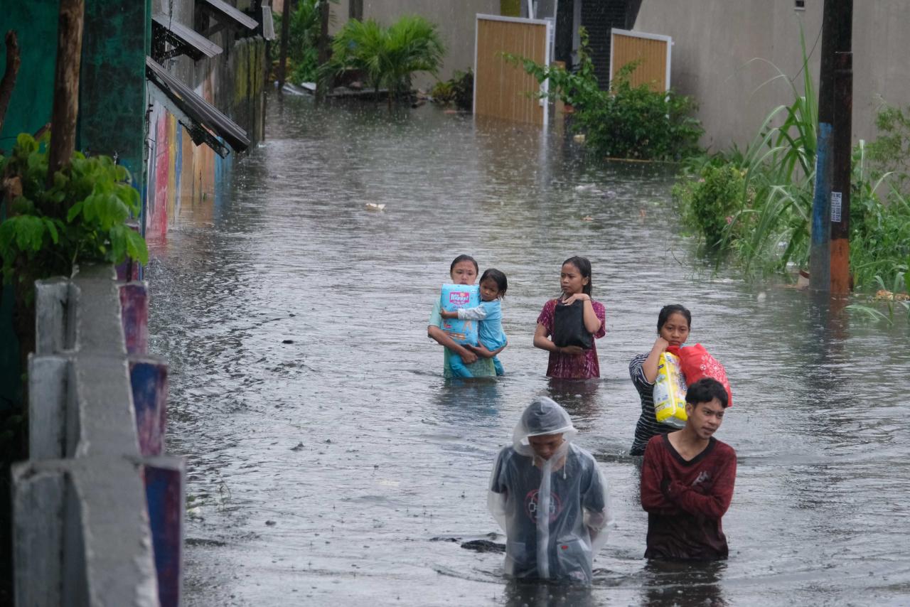 Makassar Dikepung Banjir,...