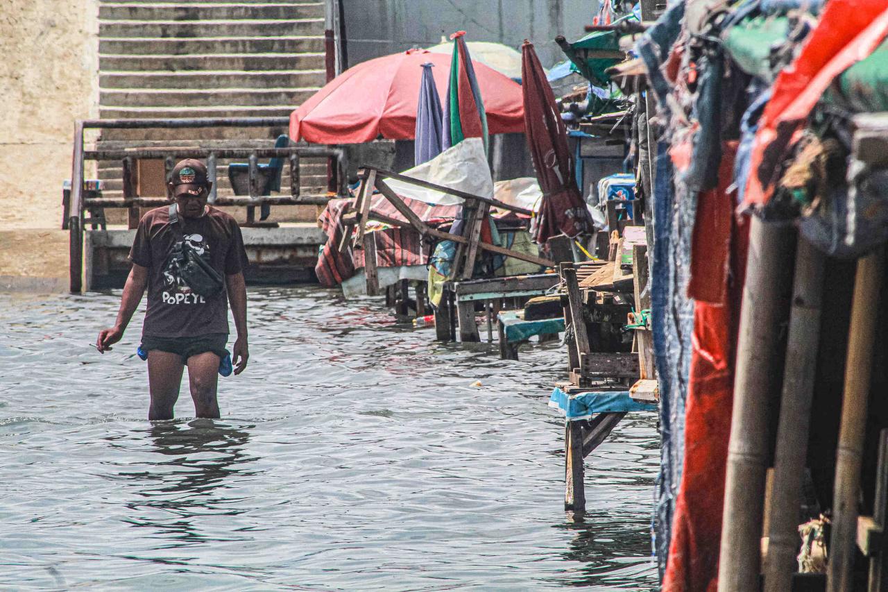 Dermaga Kali Adem Kembali...