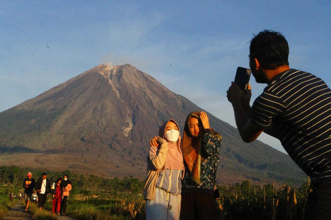 Status Gunung Semeru...