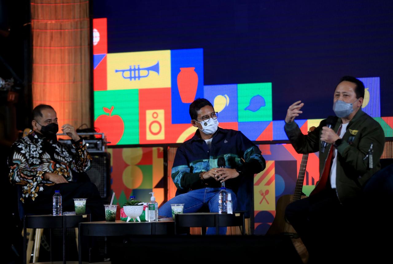 Sandiaga Uno: Omzet...