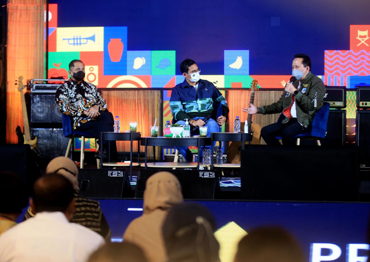 Sandiaga Uno: Omzet...