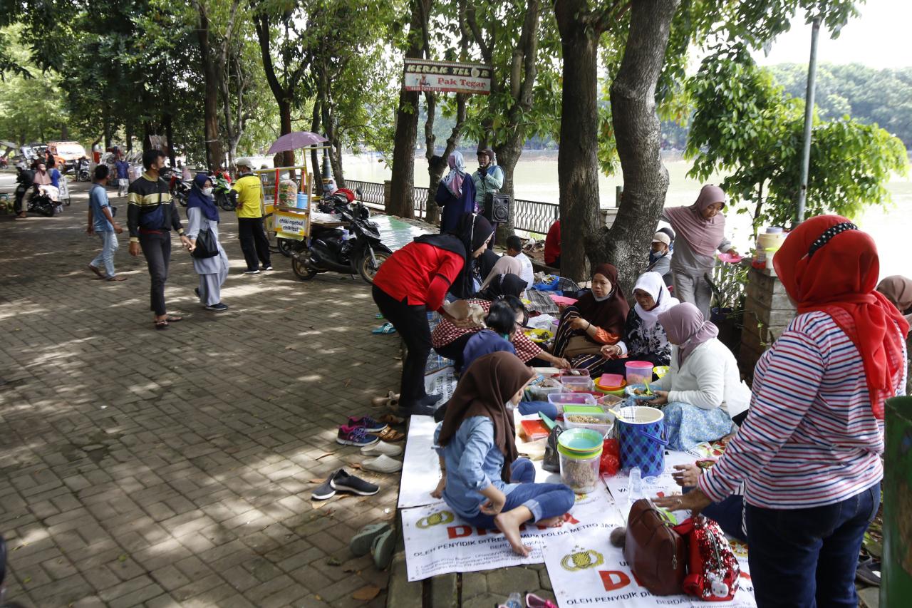 Perkampungan Betawi...