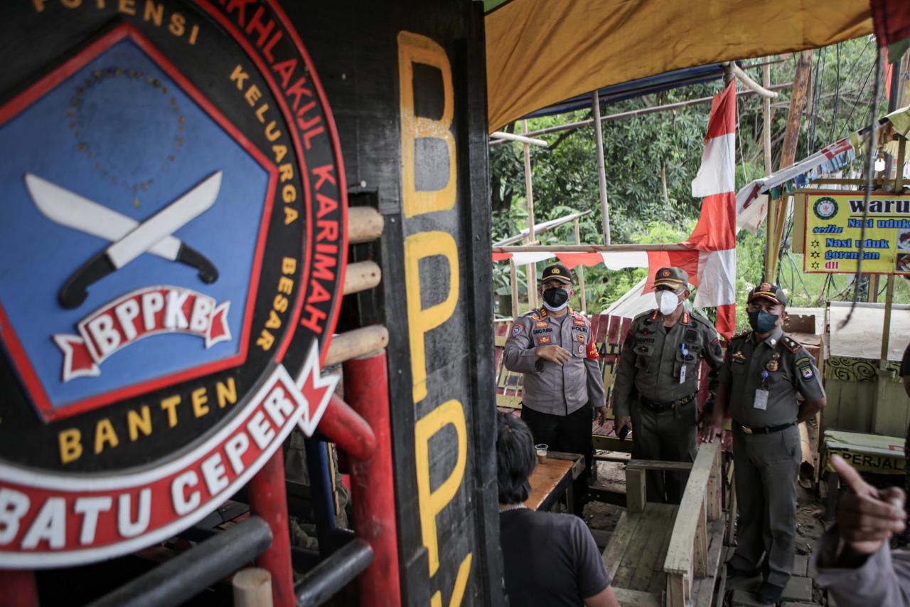 Antisipasi Bentrokan,...