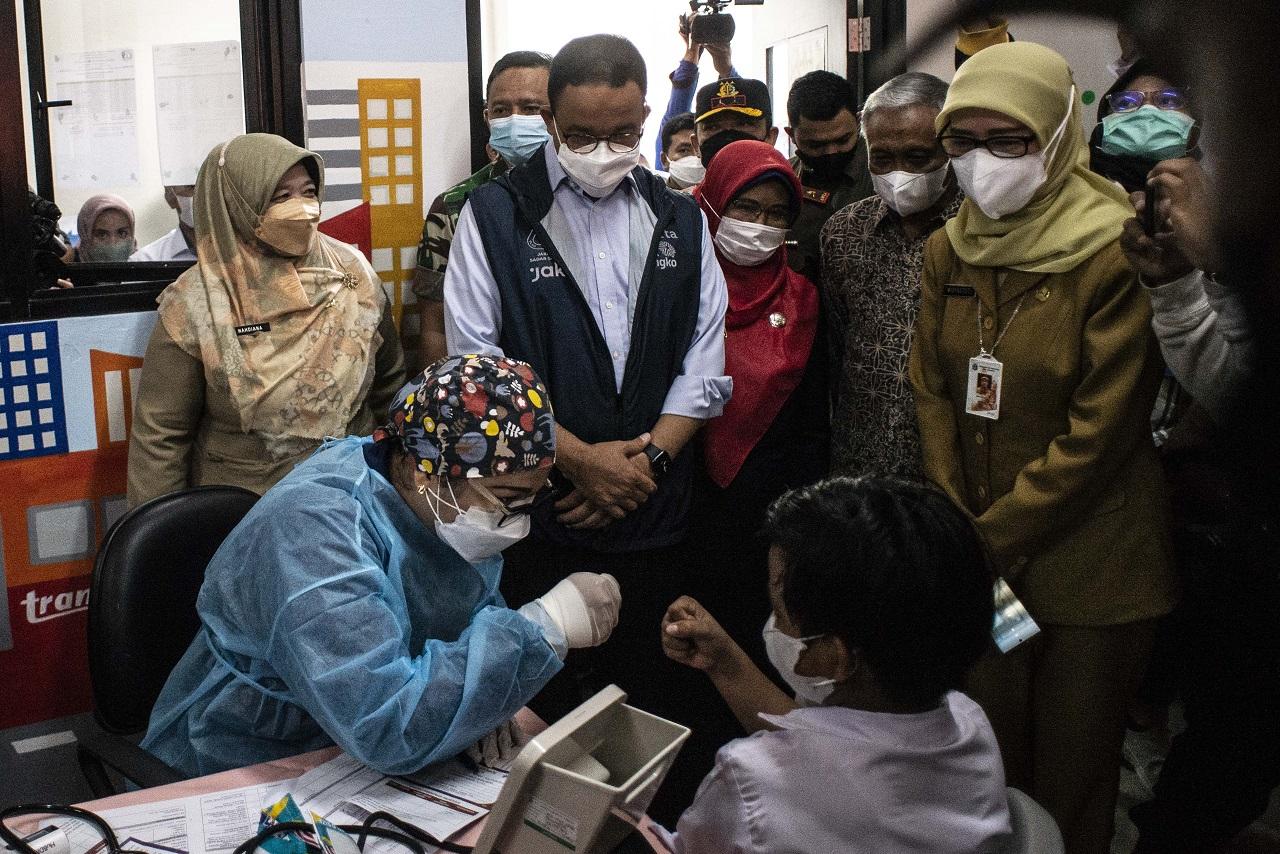 Anies Baswedan Tinjau...