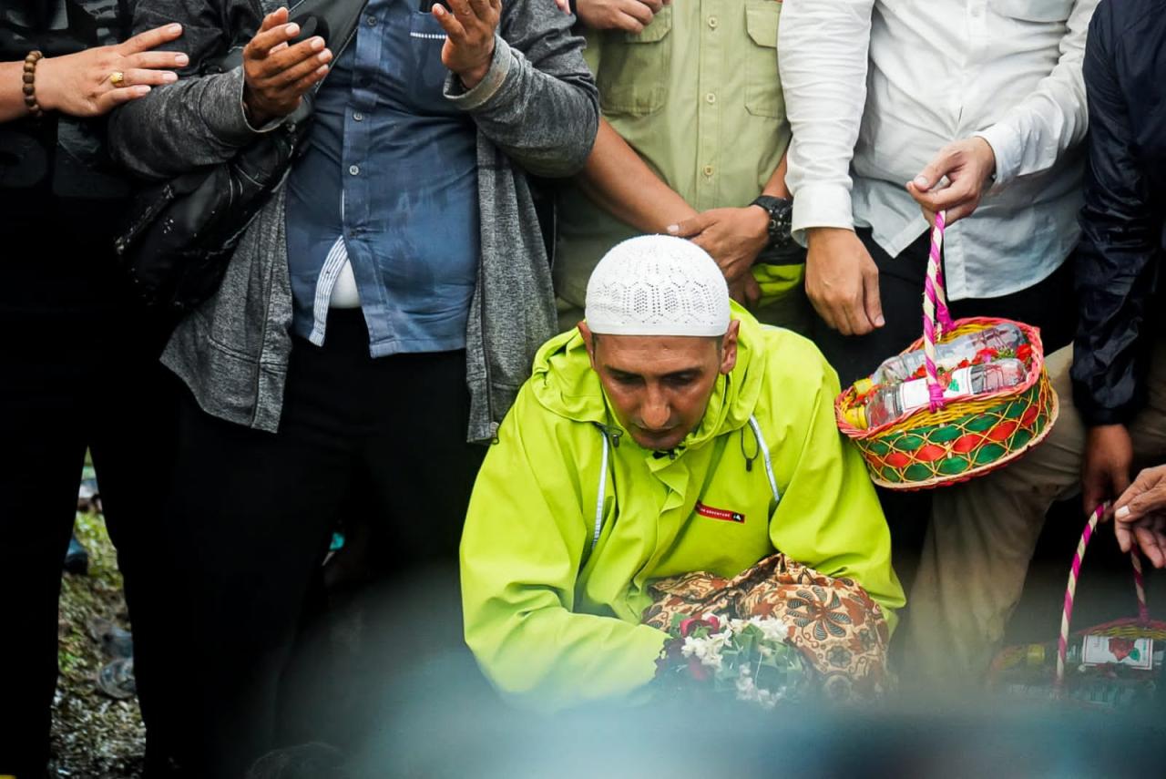 Suasana Haru Menyelimuti...