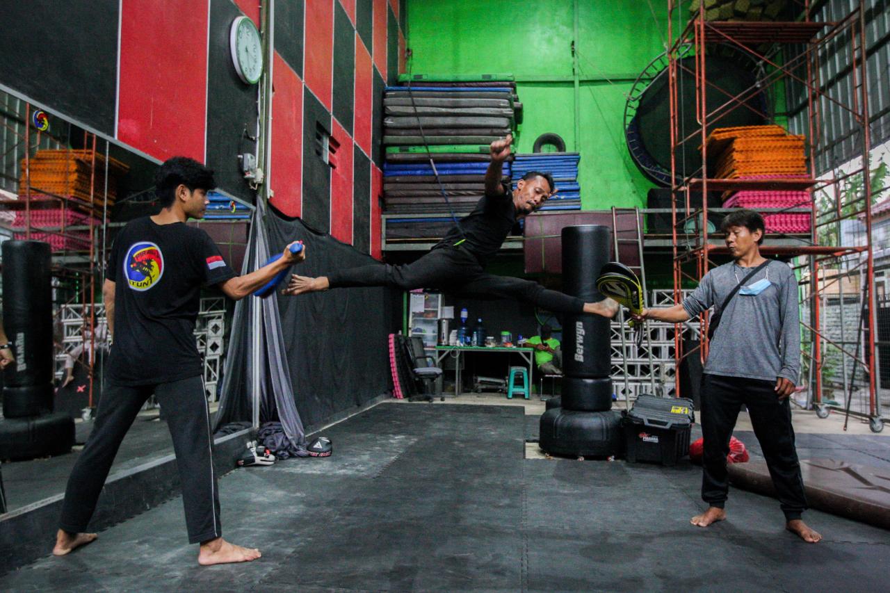Keren, Yuk Intip Latihan...
