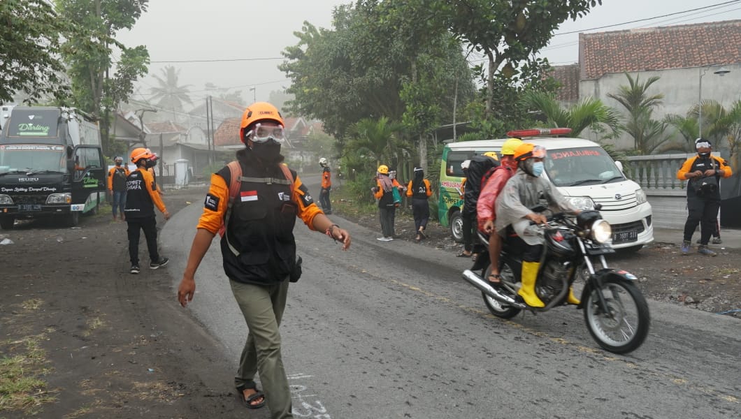 Guguran Awan Panas Susulan...