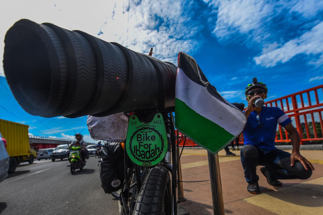 Pergi Haji ke Tanah...