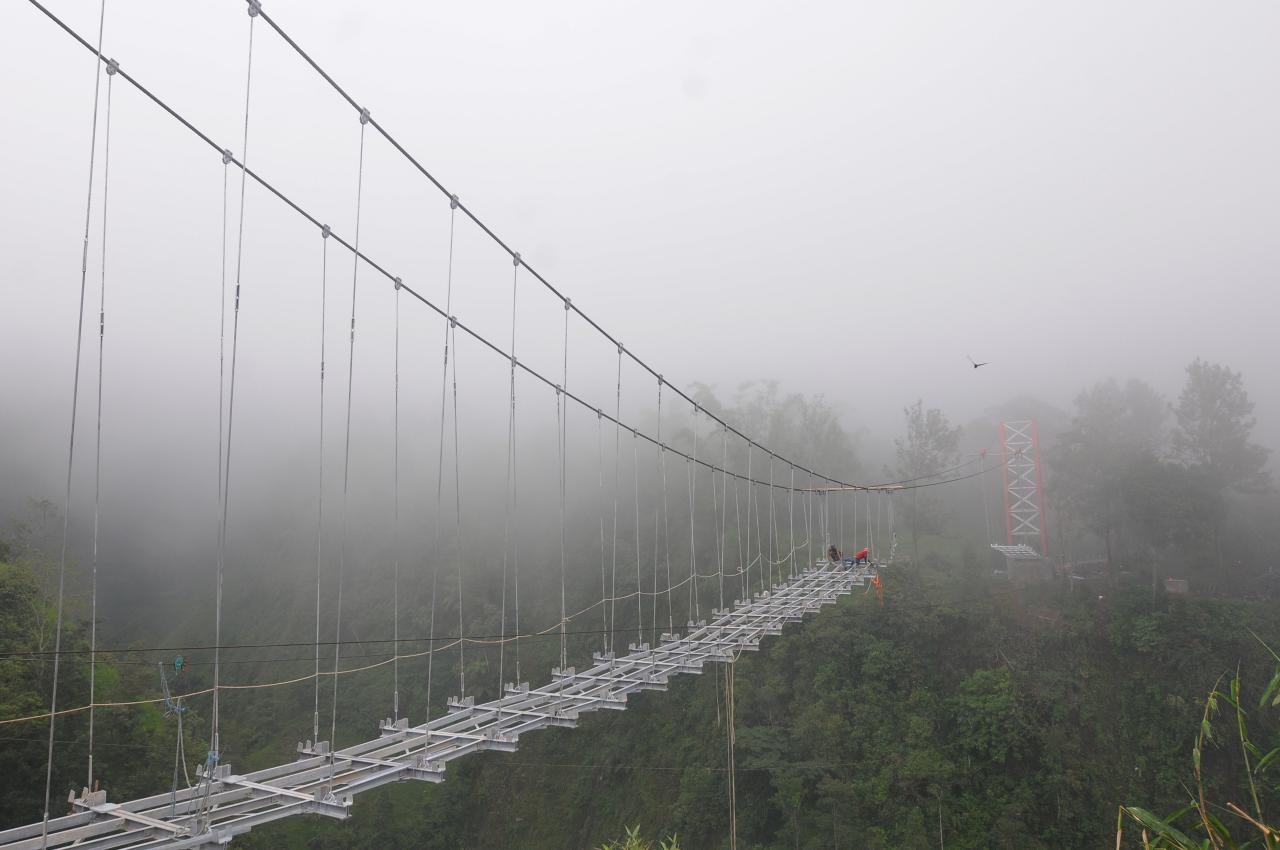Pembangunan Jembatan...