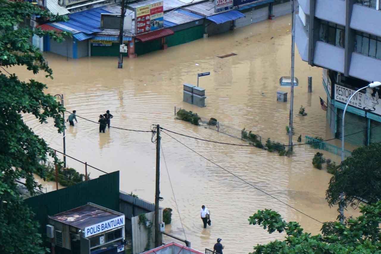 Malaysia Dilanda Banjir,...