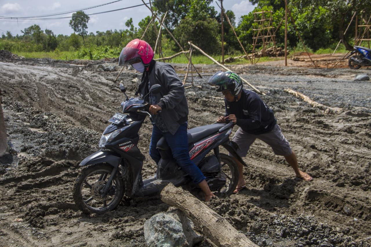 Jalan Nasional Trans...