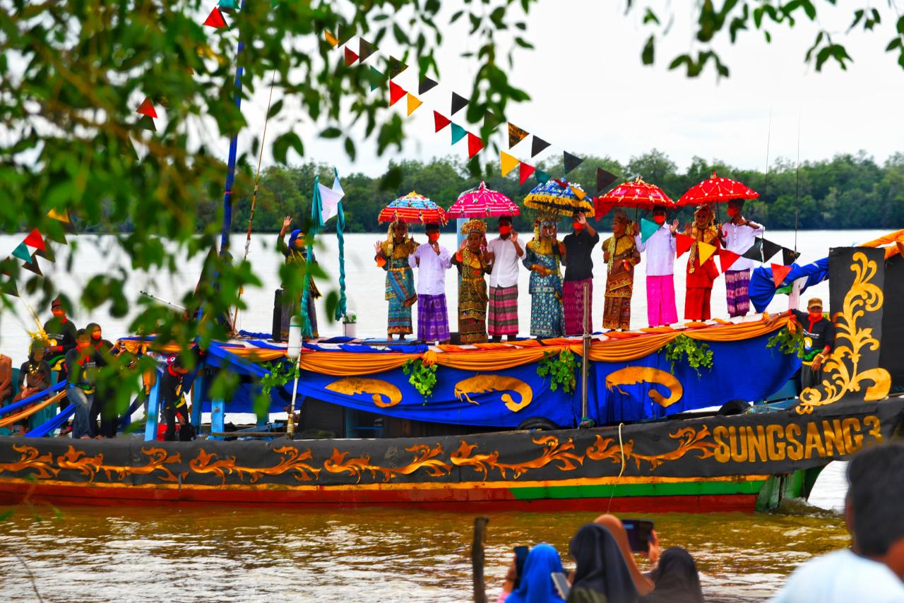 Dongkrak Pariwisata...