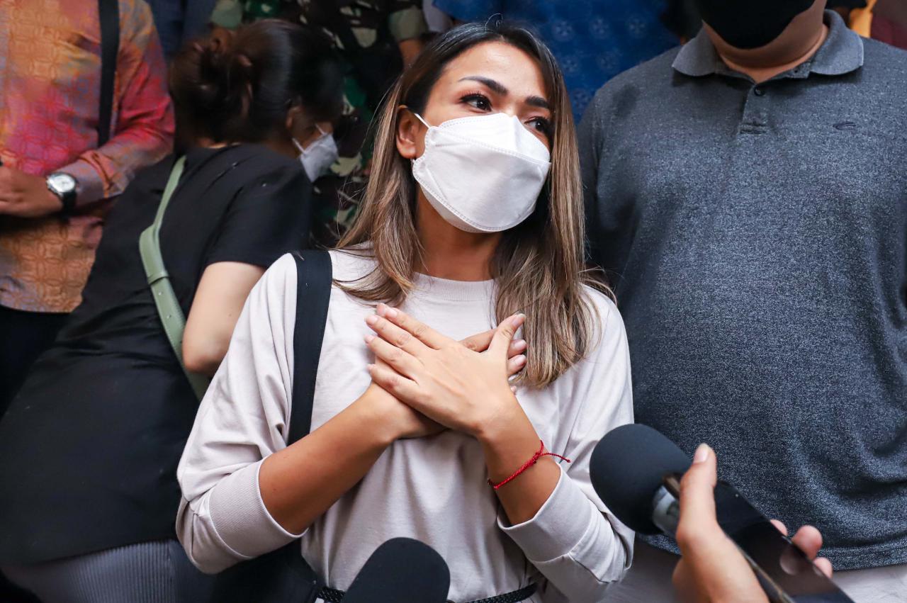 Nirina Zubir Kembali...