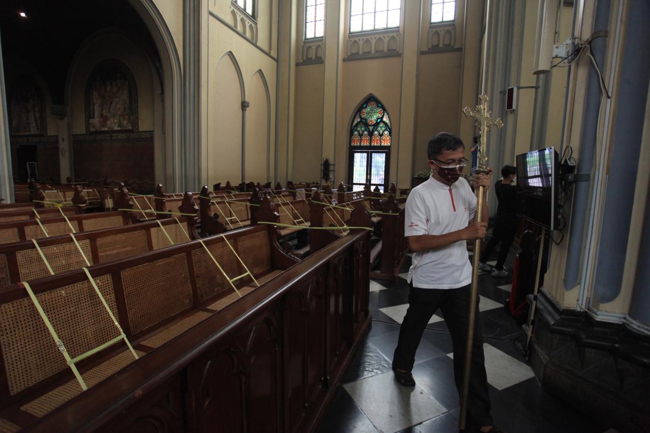 Persiapan Gereja Katedral...